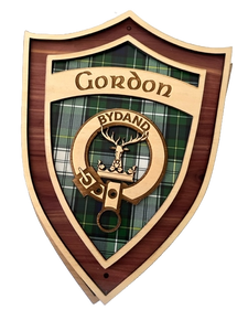 Tartan Family Crest Wood Shield - Gordon