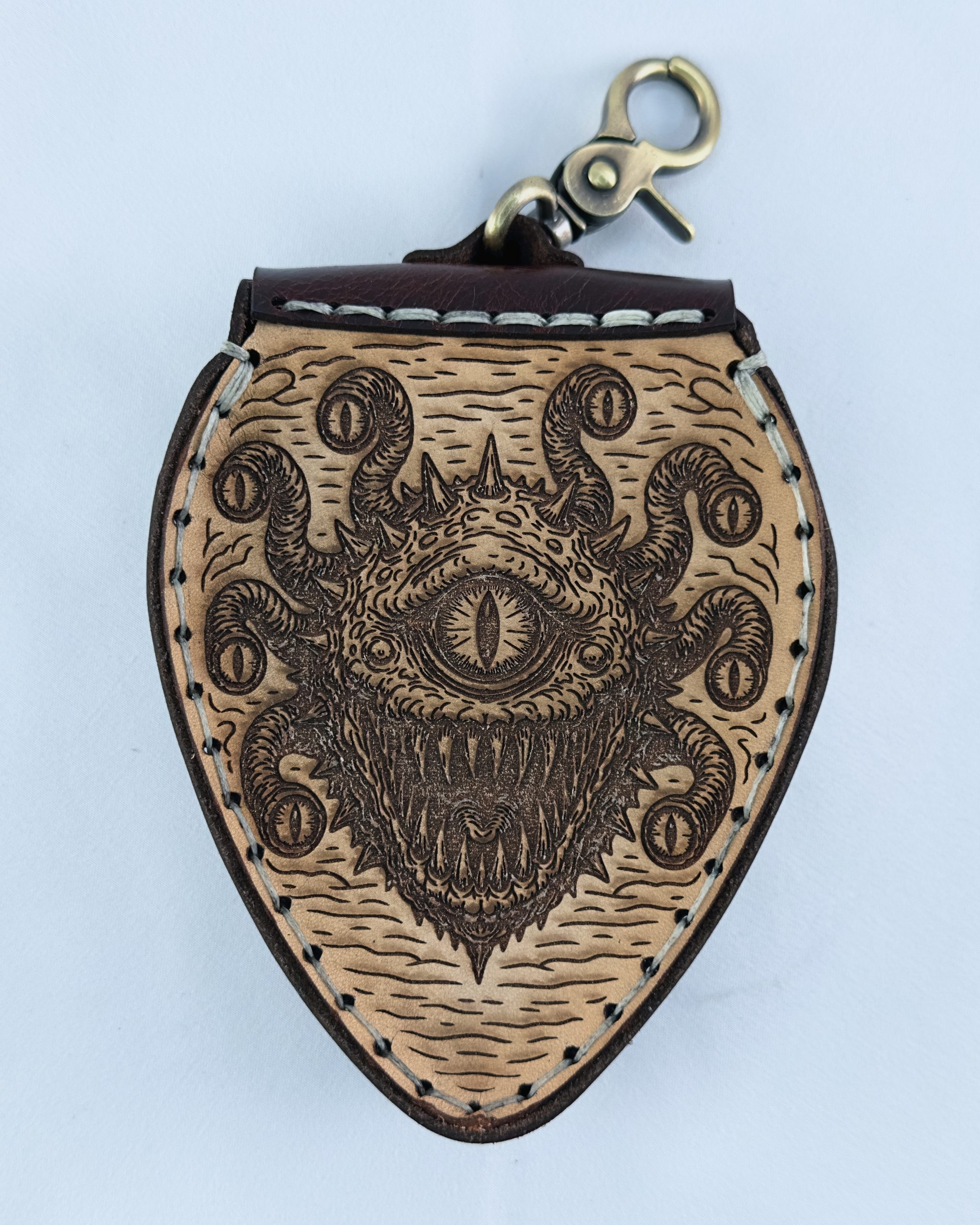 Aberrant Gaze Adventure Pouch Aberrant Gaze Adventure Pouch - Image 1