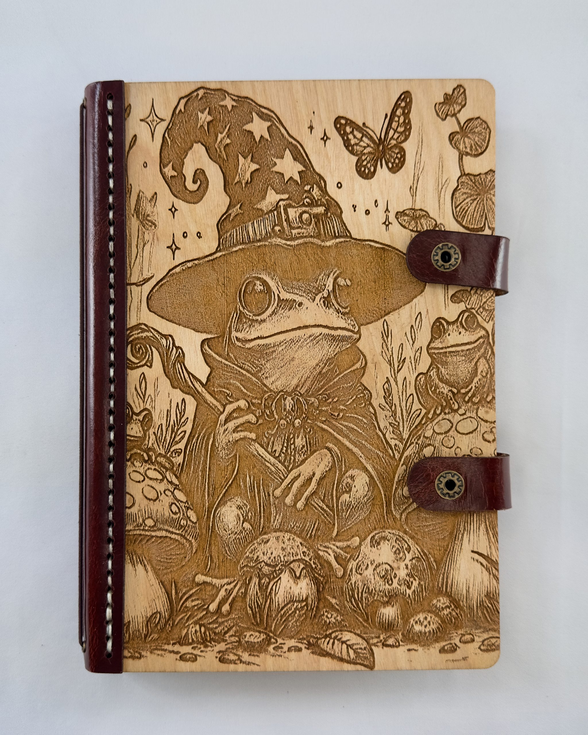 Bogborne Sage Bogborne Sage engraved wooden notebook cover